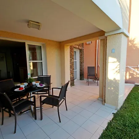 2m - C6 016 - 403la * Saint-Raphaël